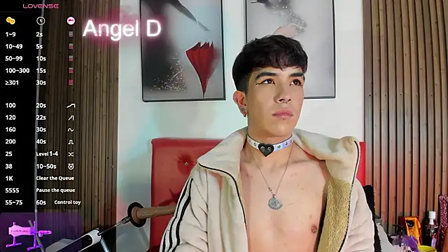 Angeldust19のウェブカメラショー