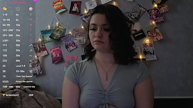 YummyTira: απευθείας συνομιλία ΧΧΧ