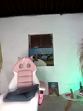 lovely_kitt 即時 XXX 聊天