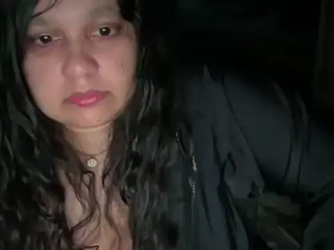 XXX chat uživo modela MelanieFawker