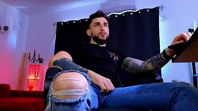 XXX chat uživo modela MightyAaron66