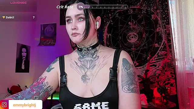 Czat XXX na żywo – Emmybrightj_