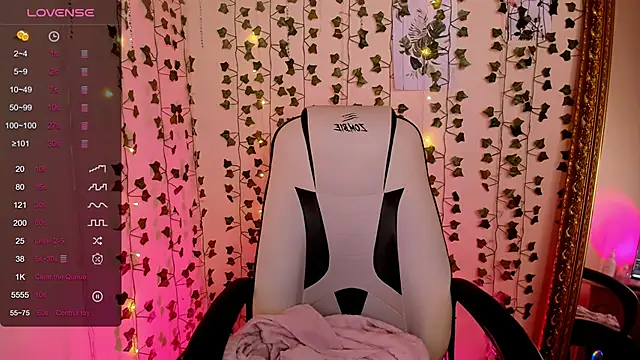 Chat XXX en directo de AnyaTaylor_