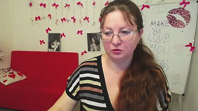 VanessaHotts Chat XXX in diretta