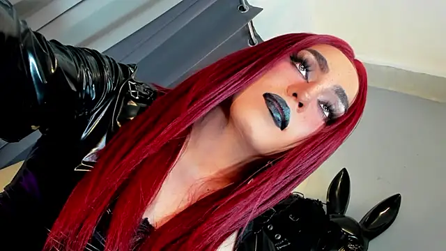 DominaAurumXXX 现场XXX聊天