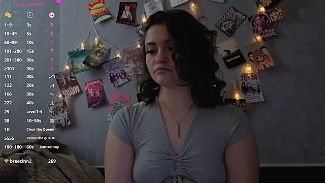 YummyTira Live XXX-Chat