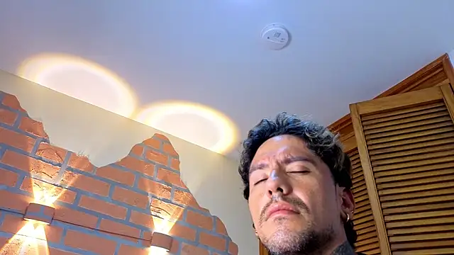 mister_eithan Chat XXX live