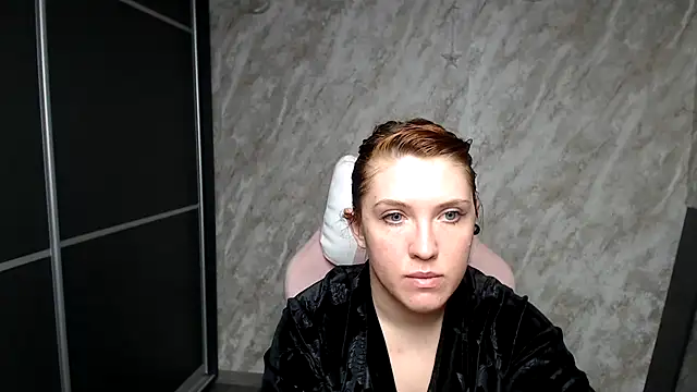 Reginasmilee Live XXX-Chat