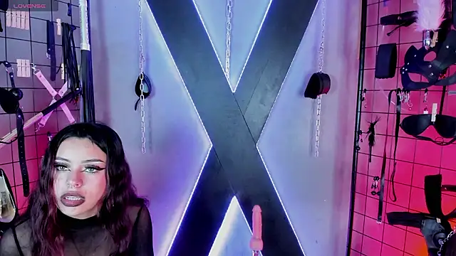 MissScarlet_Ela_bdsm – Naživo XXX chat