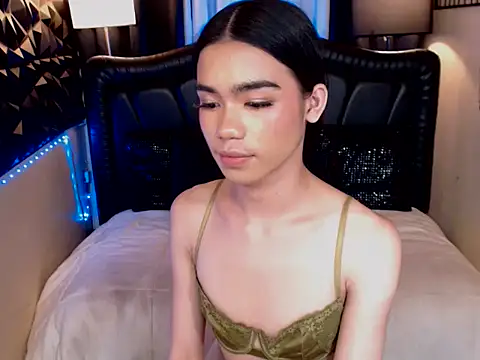 ItsurGirlMiana Pertunjukan Webcam