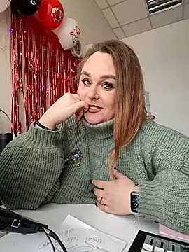 Juicy_PeachLux: онлайн-секс-чат