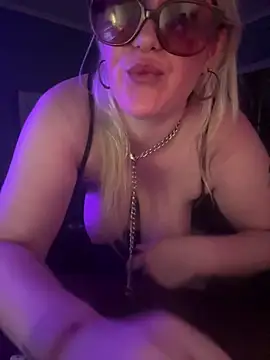 Granlady7: онлайн-секс-чат