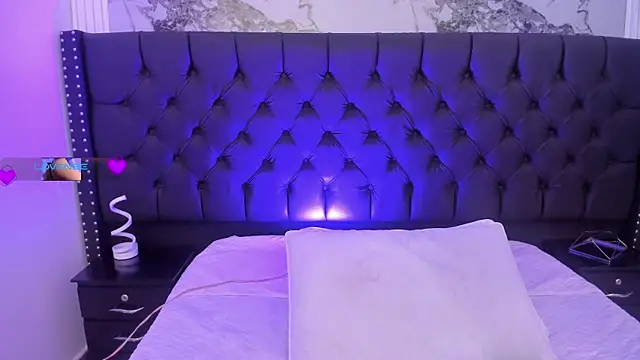 CarlySommers 现场XXX聊天