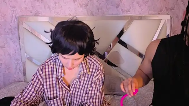 Benny_and_Mark élő XXX-chatje