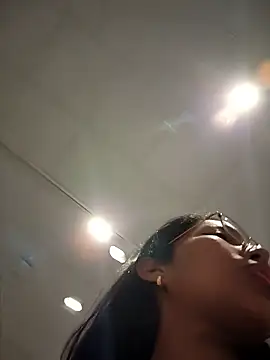 SheenaBrooke webkamerás műsora