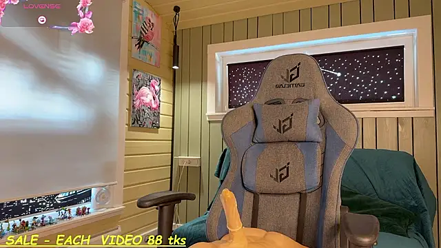 SandyChris' Live XXX Chat