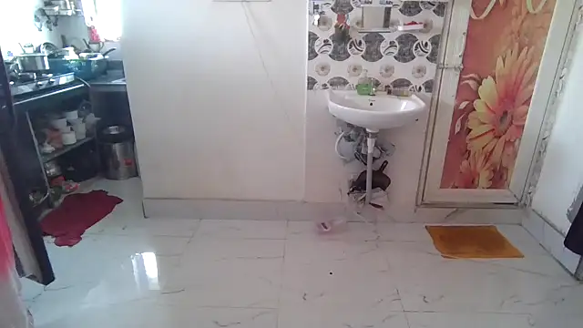 Sexy_Aada: διαδικτυακό σόου στην κάμερα