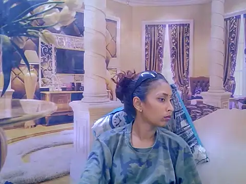 แชท XXX สดของ IndianSexyButt