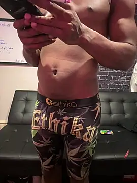 Imyourperk Show in webcam