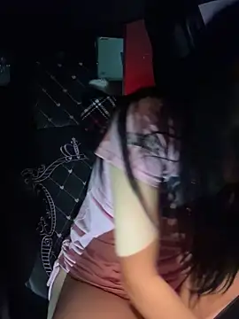 annablisss: διαδικτυακό σόου στην κάμερα