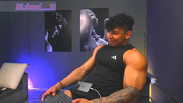 bradley_smith live XXX chat