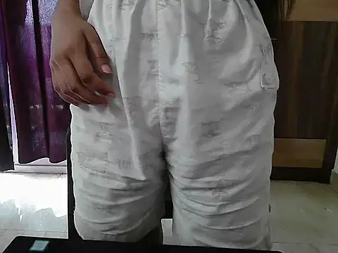 Official_queen Adlı Modelin Web Kamerası Şovu