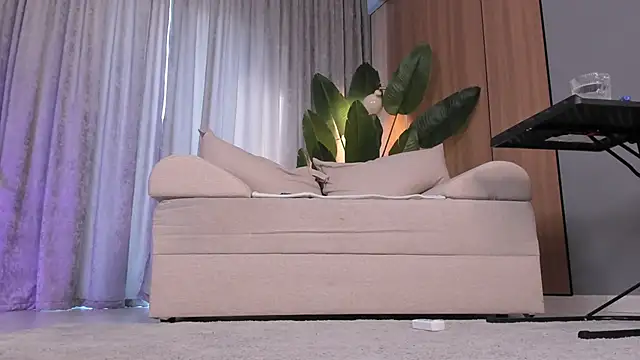 LisaAventi 网络视讯表演