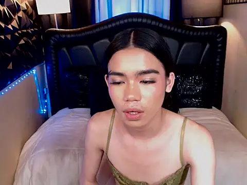 ItsurGirlMiana Pertunjukan Webcam