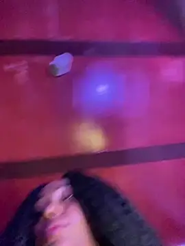 AnnaHot- 现场XXX聊天