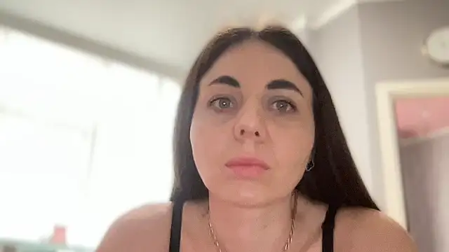 Darsy_Rox élő XXX-chatje