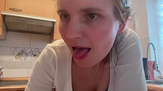 s-te-fan-i élő XXX-chatje