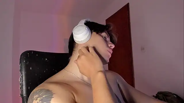 Giordano_Russo live XXX chat