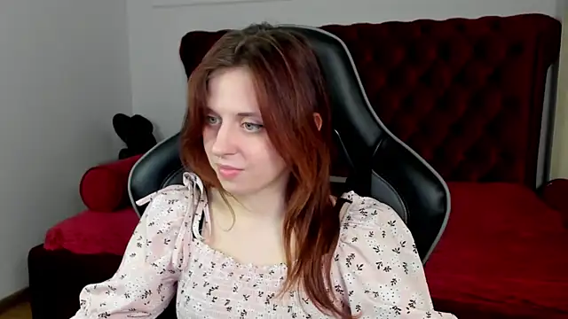 Chat +18 de FreyaVey ao vivo