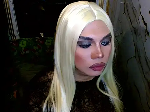 SelfSvcker live XXX chat