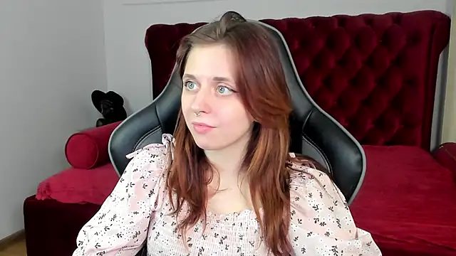 FreyaVey Chat XXX in diretta