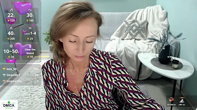 HornyMilf_777 webcam show