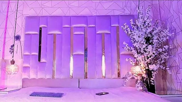 Naomistart 现场XXX聊天