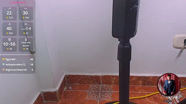 Chat +18 de Colt_Perci ao vivo