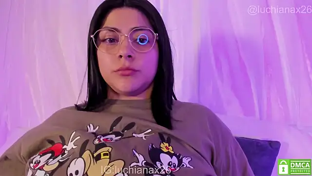 Chat +18 de lucy26_ ao vivo