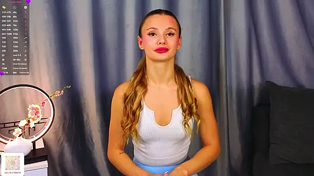 NaughtySeraphine Chat XXX live