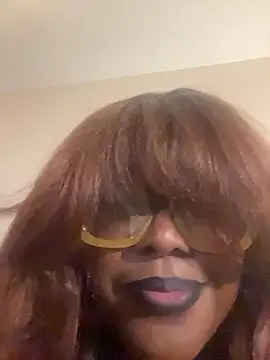 Chatroom XXX en direct de MadameXtasy