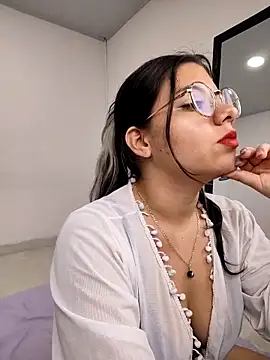 Chat XXX en directo de harper_ks