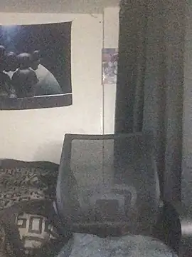 slimgod13 Show in webcam