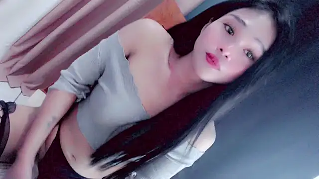 Amomentoflust99 Show Webcam