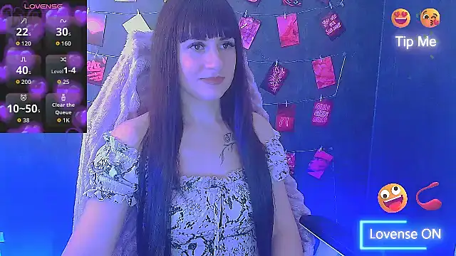 Chatroom XXX en direct de Violla_My