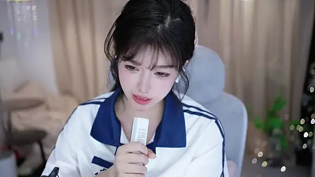 Cecilyn Live XXX chat