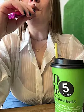 Chat +18 de CrazyTori ao vivo