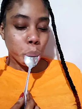 HONEYSWEETS_LIVE Chat XXX in diretta