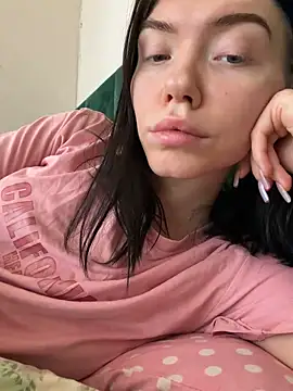 Lisaaa_Alisa's Live XXX Chat