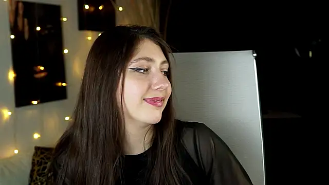 Chat +18 de Mary_Miiller ao vivo